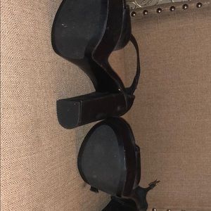 Steve Madden Shoes - Black Steve Madden block heel Steve Madden Shoes - Black Steve Madden block heel